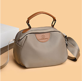 Women's simple and lightweight casual handbag