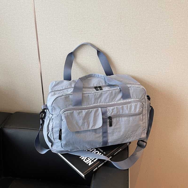 Independent shoe seat boarding fitness bag