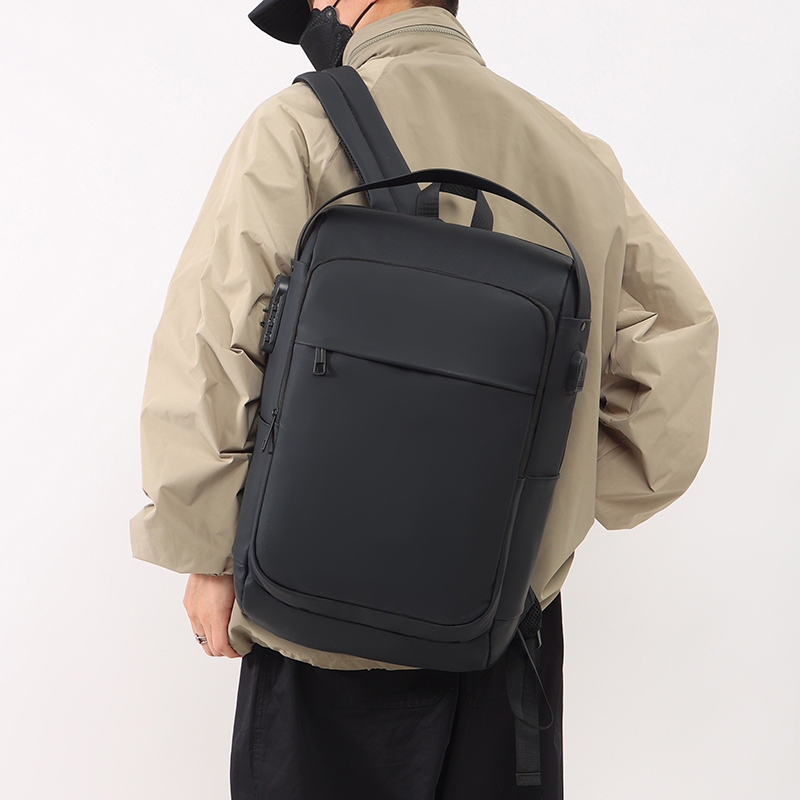Color-blocked Rechargeable Backpack